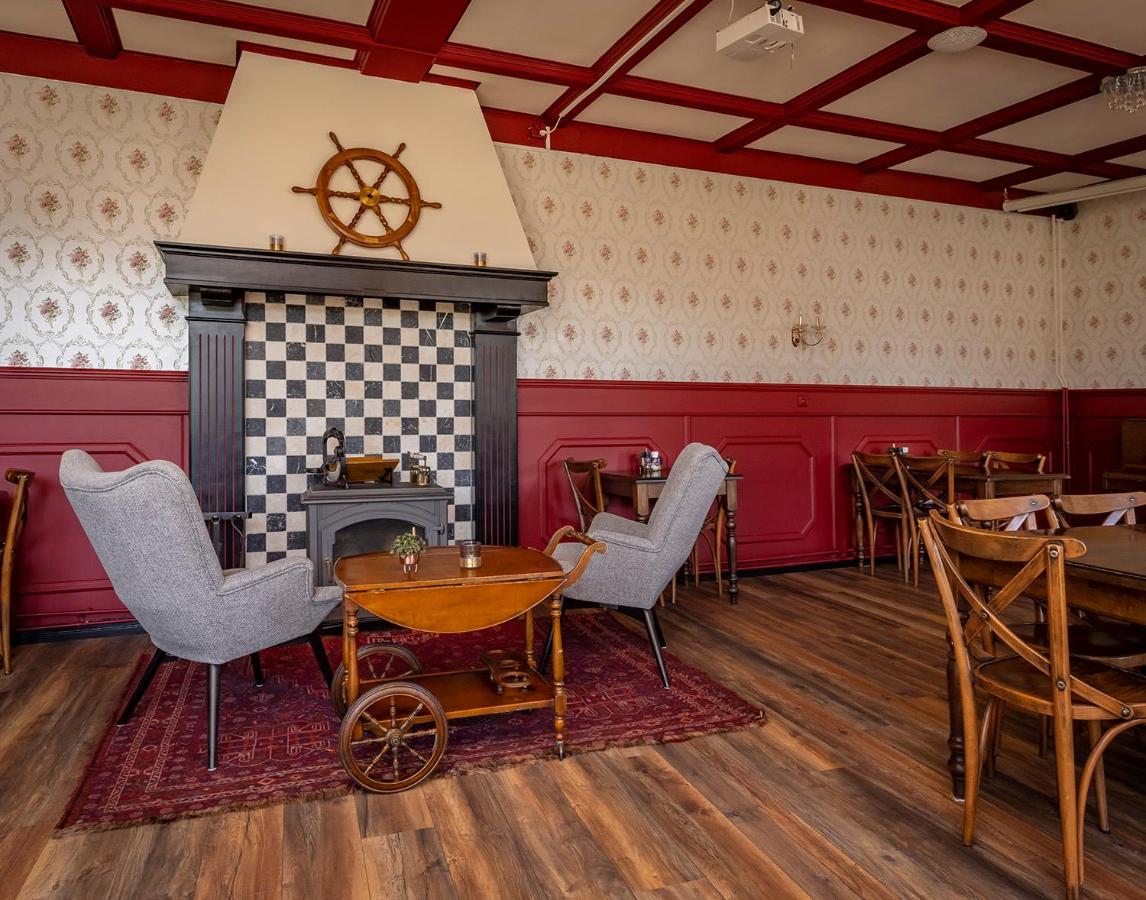 Hotel 'T Gemeentehuis Bedum ภายนอก รูปภาพ
